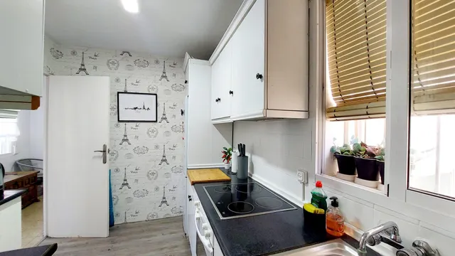 PISO DE 3 DORMITORIOS, LUMINOSO Y LISTO PARA ENTRAR A VIVIR — 35
