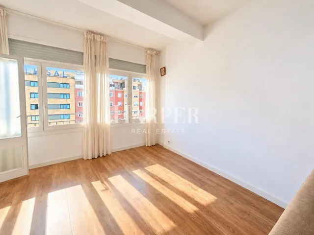 Piso luminoso de 3 habitaciones en Poble-sec — 9