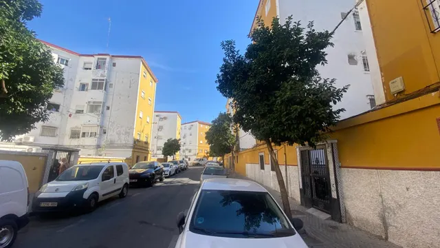 PISO CALLE GOLONDRINA. — 24