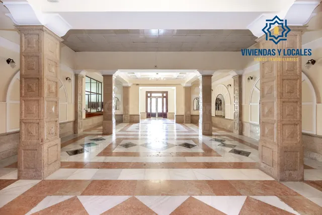 Gran vivienda en Plaza Los Campos - 7 habitaciones - foto 4