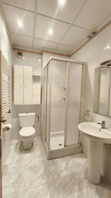 Chalet 5 habitaciones 214m² en venta - Barri de l hostal — 4