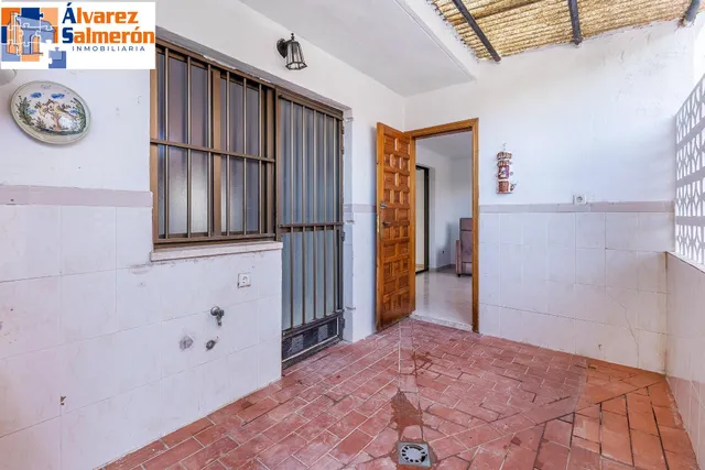 CASA ADOSADA EN MOTRIL — 18