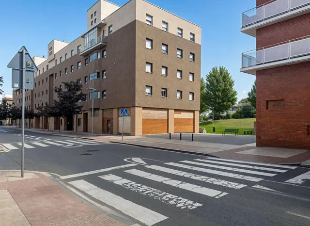 venta piso 5 habitaciones en Pamplona — 30