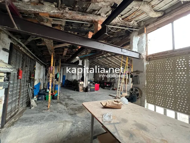 Local a la venta en Ontinyent , zona centro . — 2