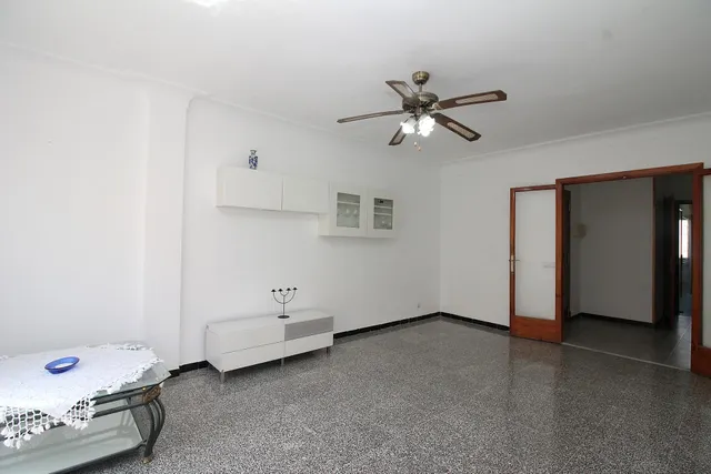 BONITO PISO EN ALQUILER EN CALLE DESPUIG — 27