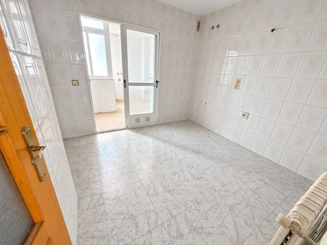 Luminosa vivienda en uno de los edificios más emblemáticos de la gran vía de Caravaca de la Cruz — 9