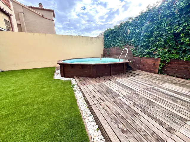 EXCLUSIVA CASA ADOSADA CON ASCENSOR Y PISCINA EN CIUDAD JARDIN — 17