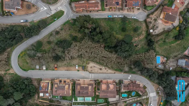 ¡OPORTUNIDAD ÚNICA! TERRENO URBANO EN VENTA EN SANT ISCLE DE - foto 3