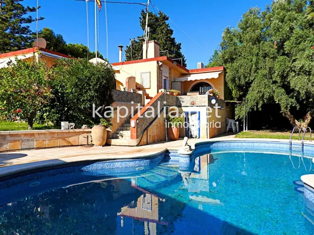 Espectacular chalet a la venta en Cabo Huertas — 2