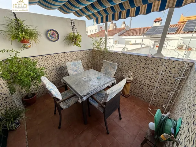 MAGNIFICA CASA EN PRIMERA PLANTA EN EL CENTRO DE PUERTO REAL