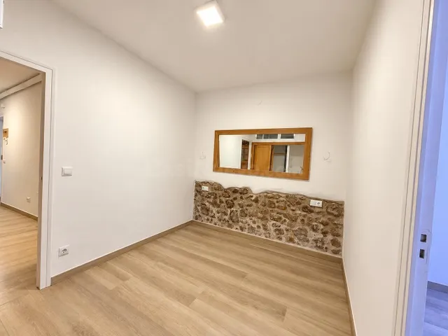 Vivienda completamente reformada en el centro de Sant Feliu  - foto 3