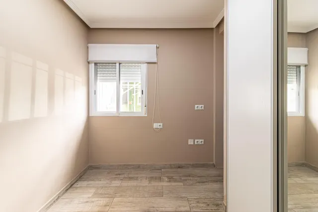 PISO EN PLANTA BAJA EN LA GRANJA — 16
