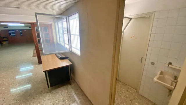 Local comercial zona centro Alicante - entreplanta+planta baja+sotano — 22