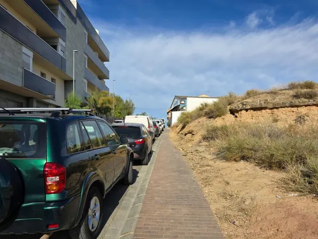 SOLAR EN ALCARRAS PARA EDIFICAR. — 12