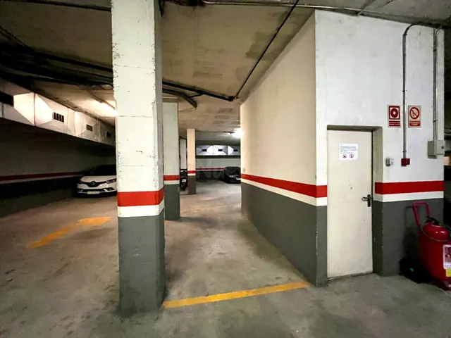 PLAZA DE PARKING CENTRICA — 3