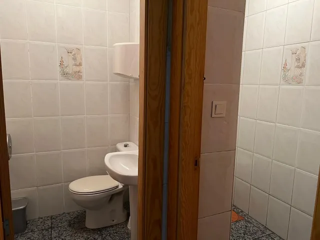 SECTOR 5 , SE VENDE LOCAL ACTUALMENTE MONTADO DE CAFETERIA — 8