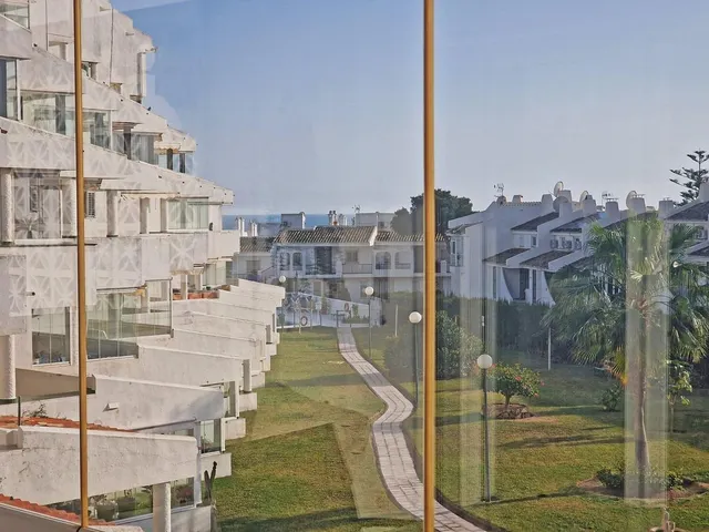 APARTAMENTO 3 DORMITORIOS CALAHONDA — 10