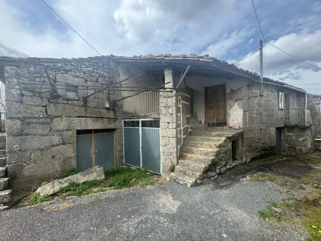 EN EXCLUSICA!!! SE VENDE CASA EN PEREIRO DE AGUIAR - foto 3