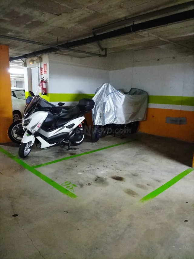 PLAZAS DE PARKING EN STA EULALIA - HOSPITALET — 5