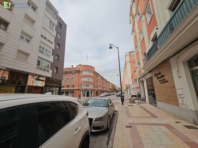 Venta de local en calle las calzadas — 15