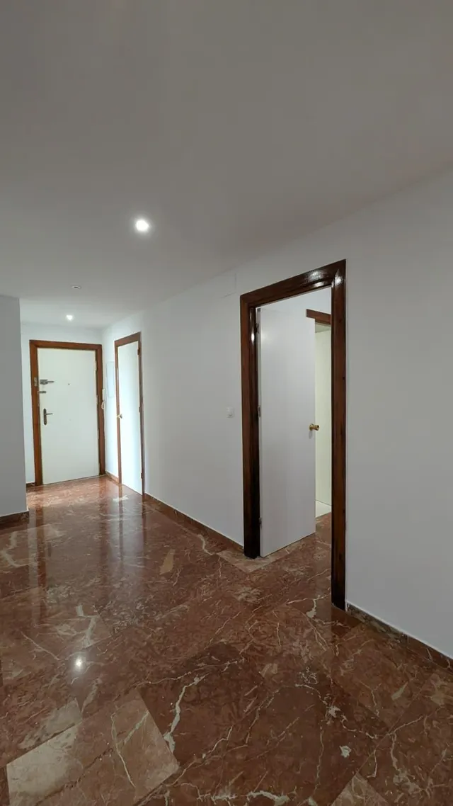 Piso 4 habitaciones 145m² en alquiler - Arabial — 19