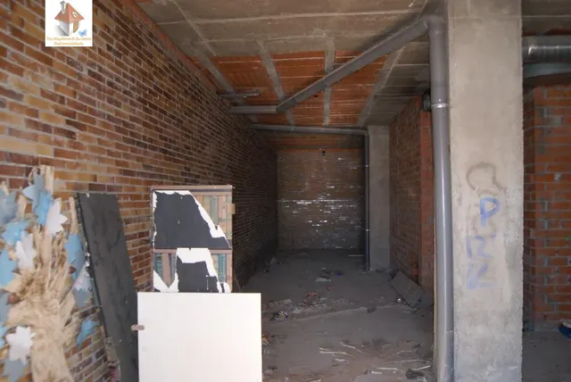 ALQUILER LOCAL COMERCIAL EN ESQUINA EN FASE II — 5