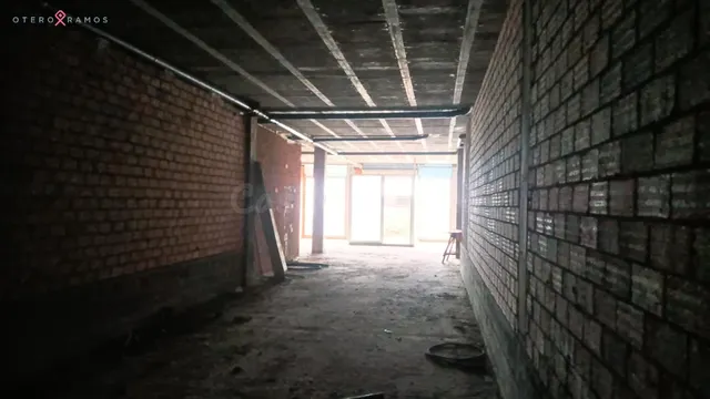 SE ALQUILA LOCAL COMERCIAL EN OBRA EN BERTAMIRANS, AMES - foto 5