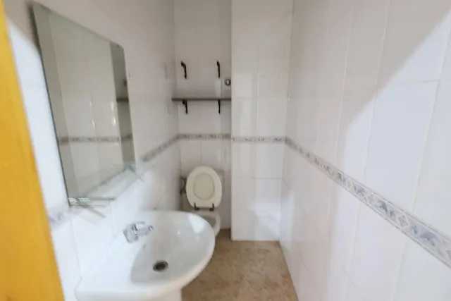 Local para vivienda en Torrevieja con garaje propio — 6
