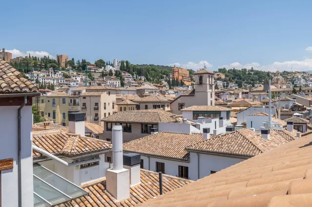 VENTA DE CÉNTRICO PISO CON LICENCIA TURÍSTICA - GRANADA — 29