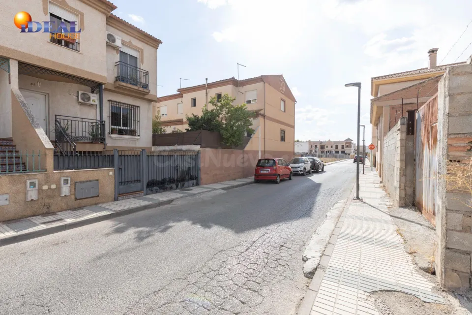 Adosado en Cijuela con buen acceso