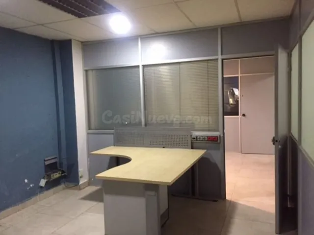 Local en alquiler en la zona hermetica de Sabadell - foto 5