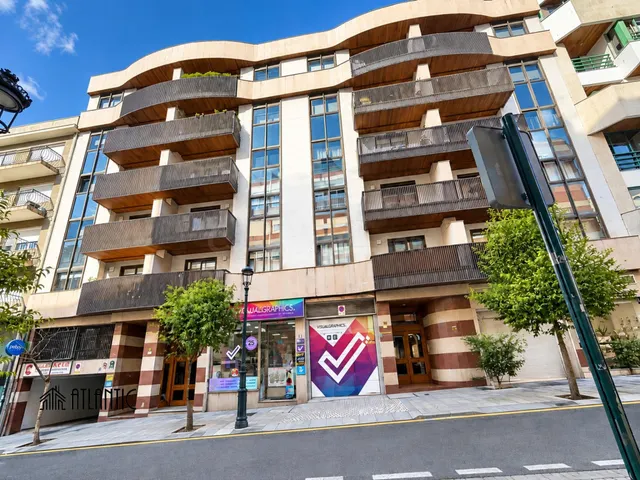 Piso 4 habitaciones 133m² en venta - Hispanidade — 2