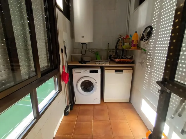 Piso de 4 dormitorios con garaje y trastero — 11