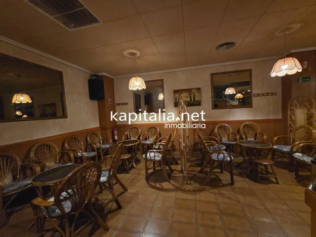 Emblemático Pub con licencia a la venta en Ontinyent — 6