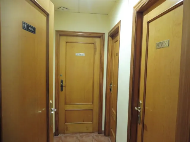 ¿ LOCAL COMERCIAL CON NEGOCIO CONSOLIDADO? ¿ O TU NUEVA CASA ESQUINERA CON ZONAS COMUNES ? — 21