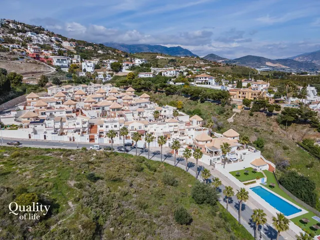 Vivienda en venta en Monte de los Almendros – Vistas al mar  - foto 4