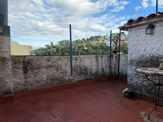 Exclusiu Dúplex al Centre de Vallirana amb Solàrium, Balcó i Celler Subterrani. — 32