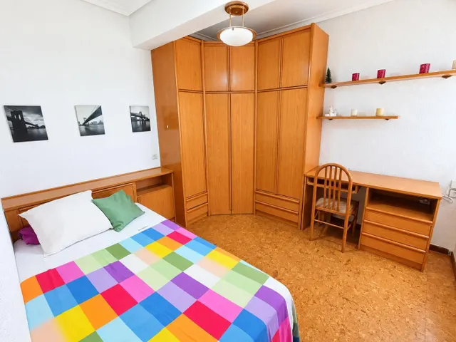 PISO LUMINOSO PARA ENTRAR A VIVIR EN TORRELAVEGA.- — 22