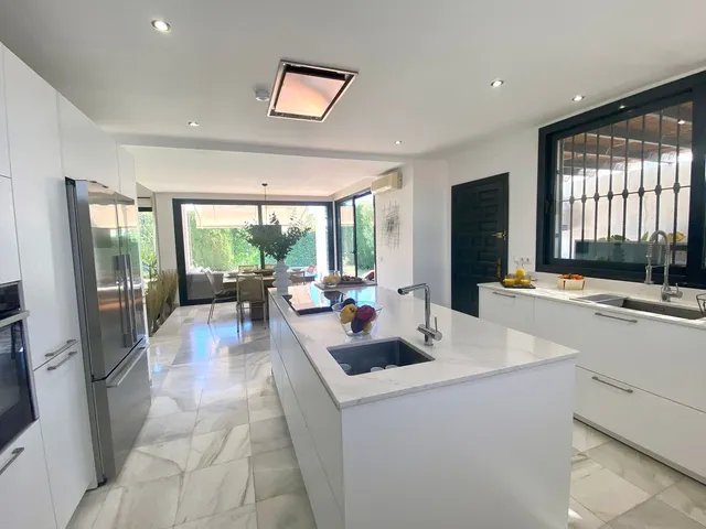 Chalet 6 habitaciones 300m² en venta - Marbella — 15