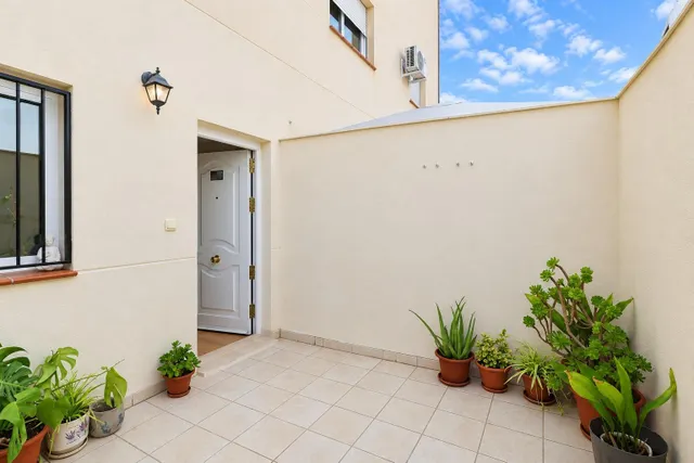 Dúplex con patio y terraza en híjar, Las Gabias — 34