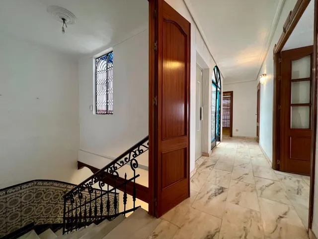 C. EXCLUSIVA CASA EN LA JUDERÍA A 5 MINUTOS DE LA MEZQUITA-CATEDRAL CON GARAJE Y ASCENSOR — 26