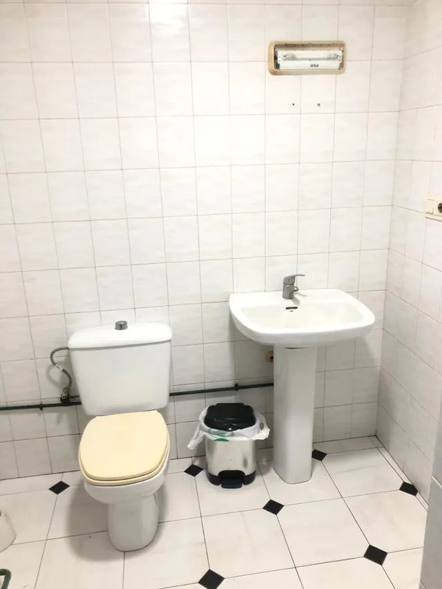 LOCAL COMERCIAL EN VENTA — 10