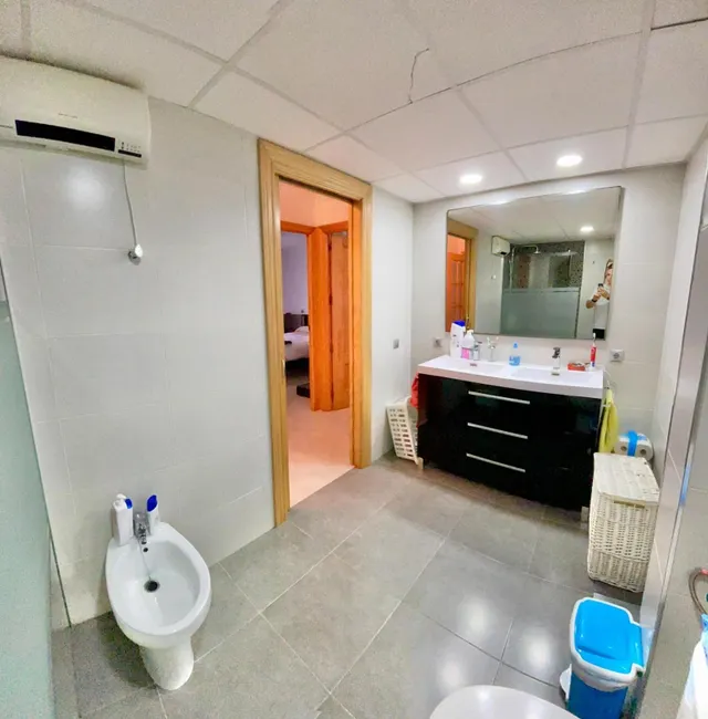 Piso exterior de 3 dormitorios en Miralbaida – Listo para entrar a vivir — 24