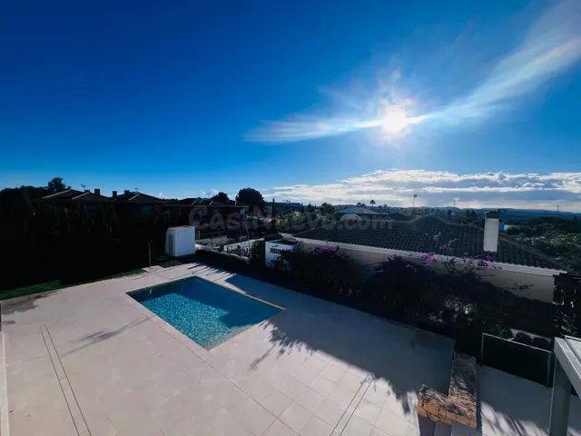 Chalet moderno con piscina en Alenda Golf - foto 5
