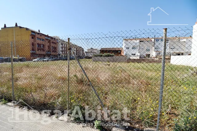 TERRENO URBANO EN LA AV DE SERRA D'ESPADÁ — 3