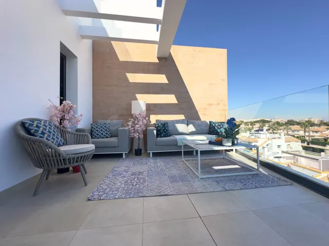 APARTAMENTOS CON 3 DORMITORIOS Y 2 BAÑOS EN VILLAMARTIN (ORI