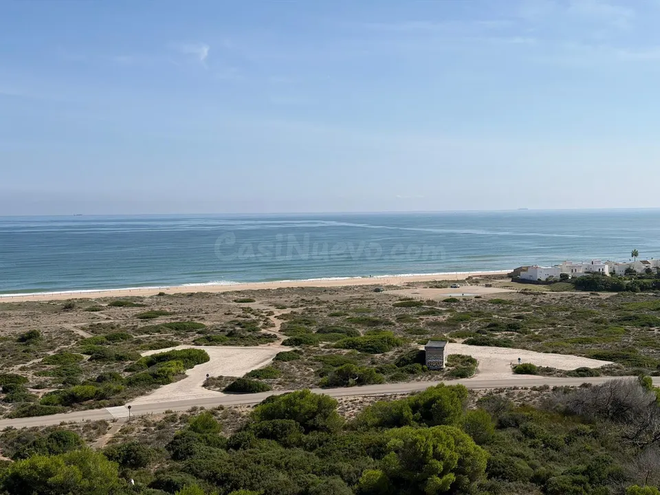 Duplex con dos terrazas y vistas al mar