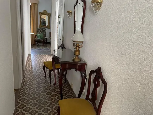 Oportunidad Única en Benalúa: Edificio con Potencial de Desarrollo — 12