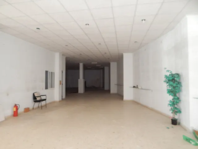 FANTASTICO LOCAL COMERCIAL EN VENTA O ALQUILER EN ONTINYENT