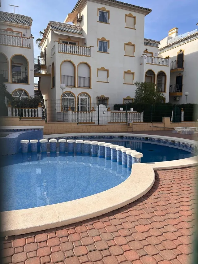 Reformado La Mata Piscina Parkin Comunitario — 30